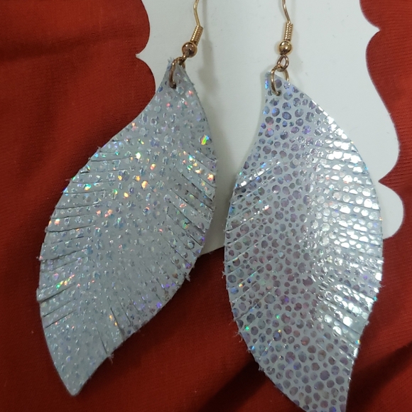 Earrings - Picture 3 of 3